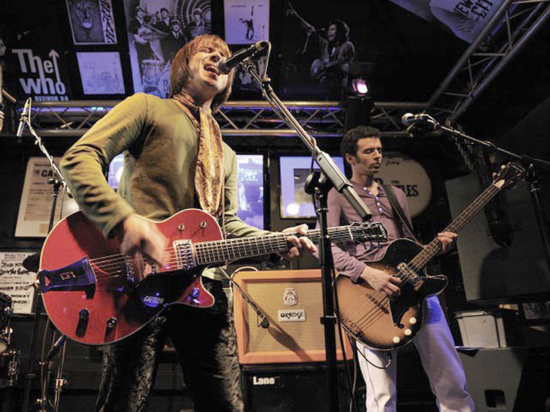 Small Fakers at The Horns Watford